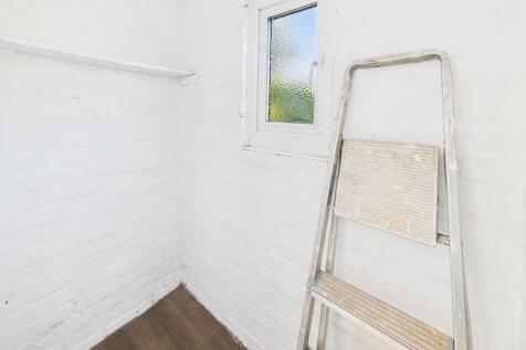 CAM02089G0-PR0460...