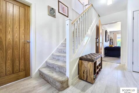 Hallway.jpg