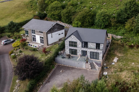 2025-08-07 WALKER & LEWIS-CEFN-59