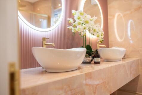 Award-winning Media team on EVERY Listing_18