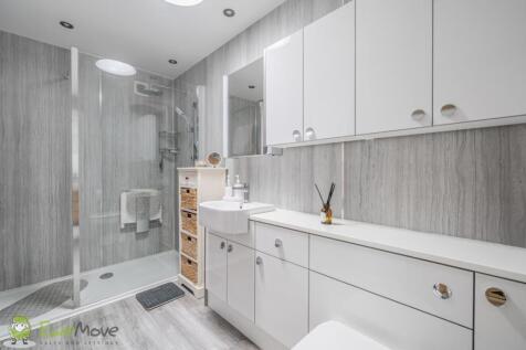 Annexe Shower Road