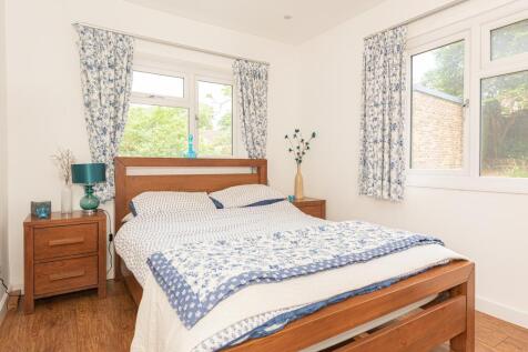 (Rightmove) 21.jpg