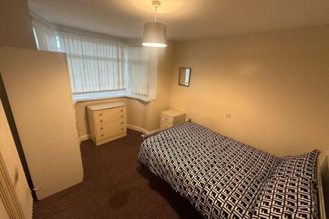 ROOMS AVAILABLE ** ** DSS ACCEPTED ** CALL NOW TO VIEW