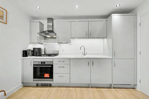 Kitchen (2).jpeg
