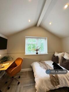 🏡 LUXURY EN-SUITE STUDIO ROOMS WITH PRIVATE KITCHENETTES ALL BILLS INCLUDED SWINTON M27From £850pcm Available NowWe are proud to present two beautifully appointed en-suite studio rooms within... ** Pr