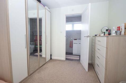 Dressing Area & En-Suite