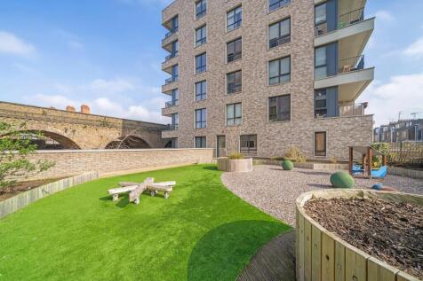 Communal Terrace (1)