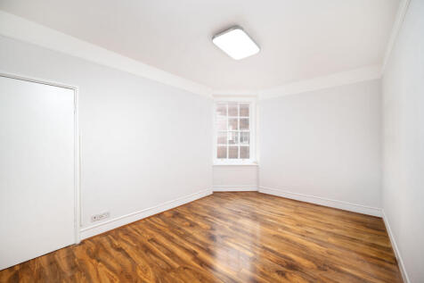 Hanover are delighted to offer this newly refurbished one bedroom apartment (approx. 430 sqft / 40 sqm) situated on the first floor of this sought-after red brick mansion block in the heart of St John