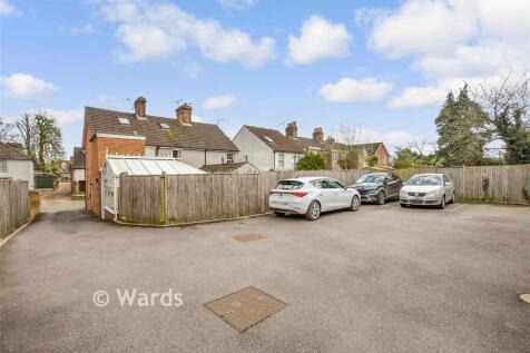 Driveway/Parking