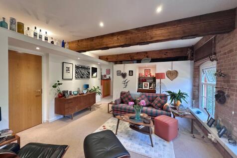 Living Room 4