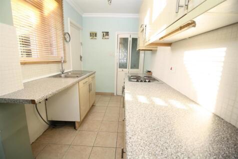 kitchen c.JPG