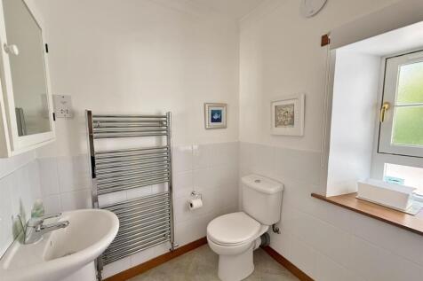 Wellingtonia Bathroom