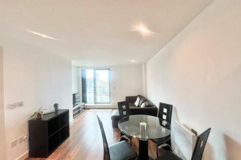 ** Zero Deposit Guarantee Available **
*One Bedroom Apartment*Modern Interior*Secure Parking*Concierge*Balcony*Available Now*