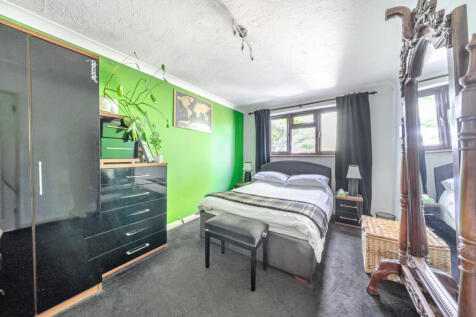 1346886-5-68b01c6...