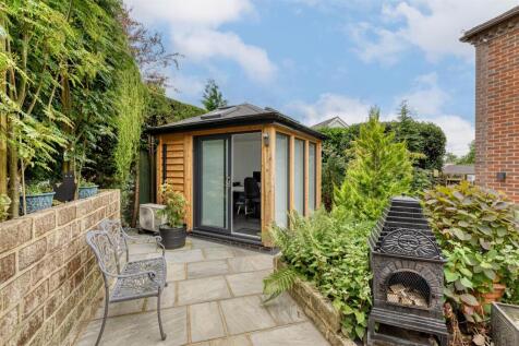 GARDEN OFFICE