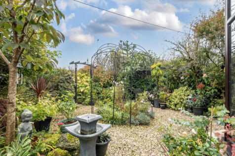 1369558-17-68ee5a...