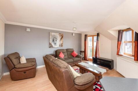 Lounge/Kitchen