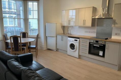 Kitchen area.jpg