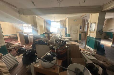 WhatsApp Image 2025-11-17 at 16.16.38 (9).jpeg