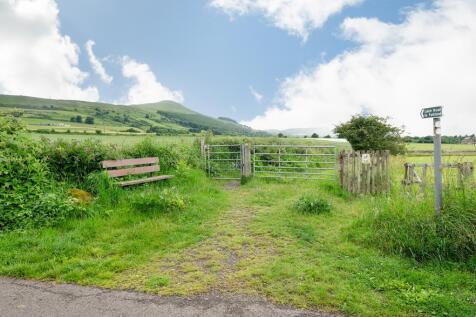 LAICH PATH TO FALKLAND