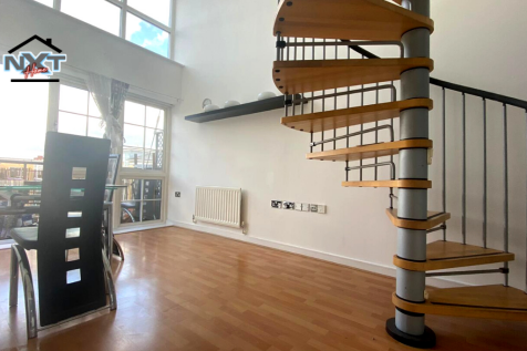2 Bedroom Flat in RM1 1AR