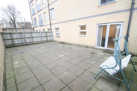PRIVATE GARDEN VIEW