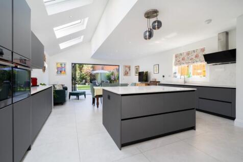 Kitchen/Reception