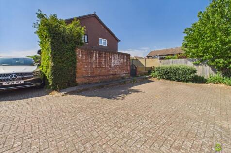 Presented by Clinton at EweMove Bexleyheath and Da