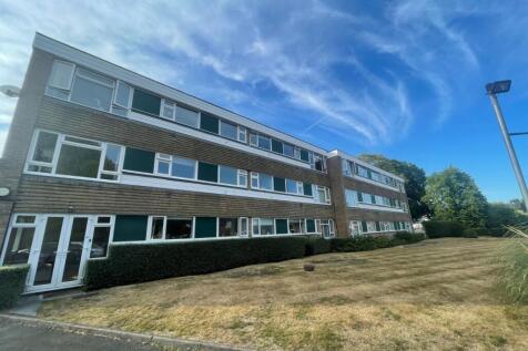 John Shepherd are delighted to present this two bedroom, Ground Floor apartment located conveniently for Harborne High Street and a short distance from The Queen Elizabeth Hospital.