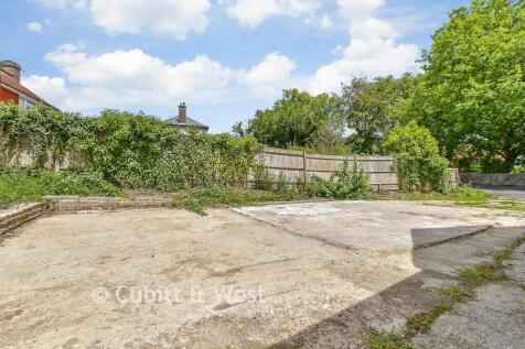 Driveway/Parking