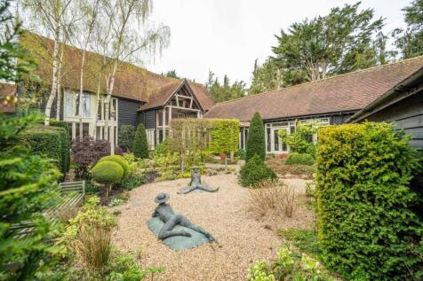 Garden and Frontage