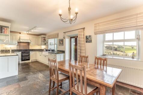 Dining Kitchen - A.jpg