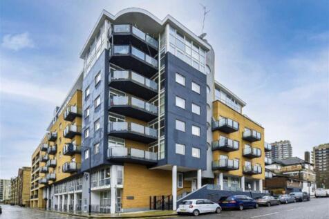 A one bedroom property in a private secure development. The apartment has an open plan living space, one double bedrooms and is available furnished.