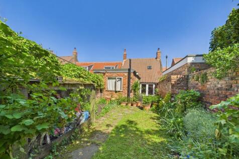 2 Bedroom Link Detached House - For Sale