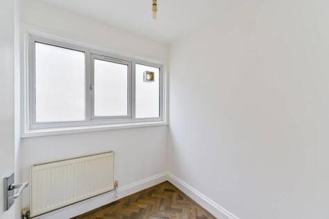 1 bed, 1 bath Flat in London - Photo 8
