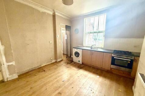Kitchen: