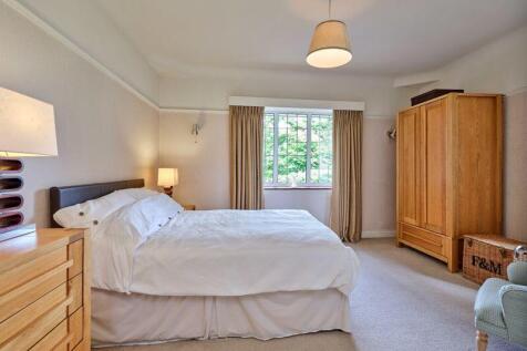 6 bed, 4 bath Detached in Bristol - Photo 15