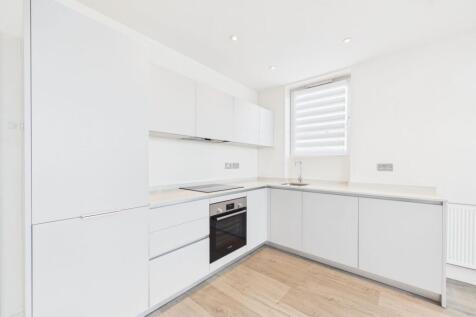 2 Bedroom Flat in BN11 1BF