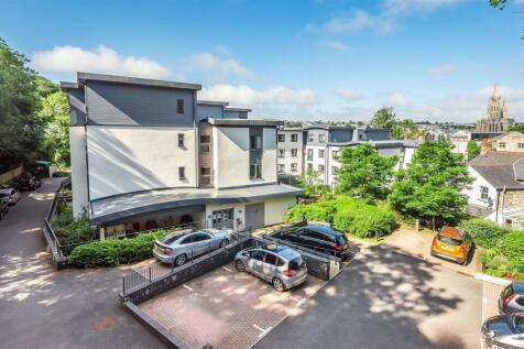 Tregolls Lodge Parking.jpg