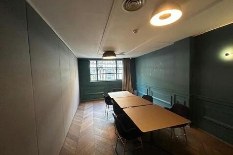 private dining room split into two.jpg