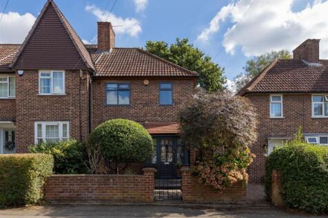 Manor Farm Drive, E4