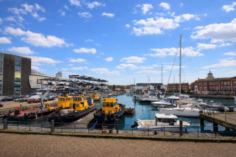 spinnaker quay - photos.png