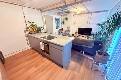 PHOTO-2025-09-08-10-22-28 (11).jpg