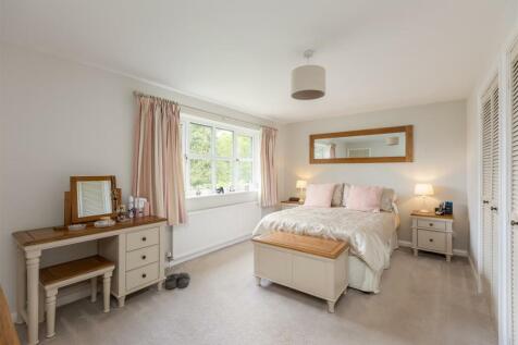 Pasture Lodge Bedroom 1-1.jpg