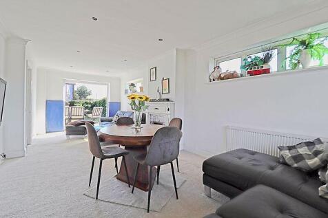 Living / Dining Room