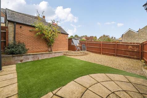 1 Wappenham Road, Helmdon (24).jpg