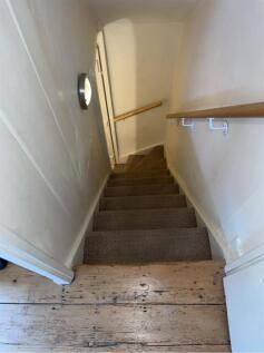 STAIRWELL.jpg
