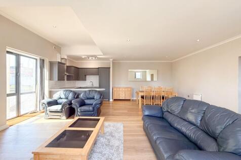 Living Room / Diner