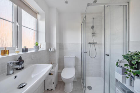 1383968-3-6926f88...