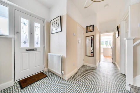 1359458-6-68df7dc...